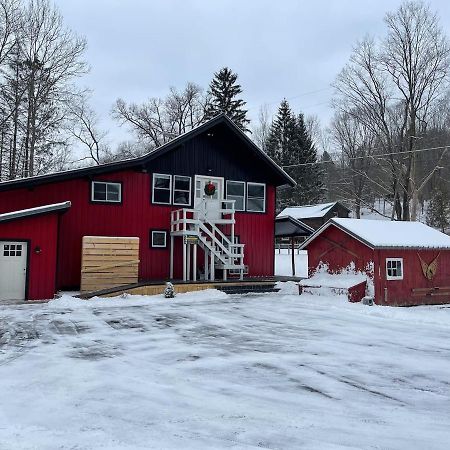 Apartmán Froggy Goggle Barn Marathon Exteriér fotografie