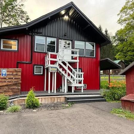Apartmán Froggy Goggle Barn Marathon Exteriér fotografie